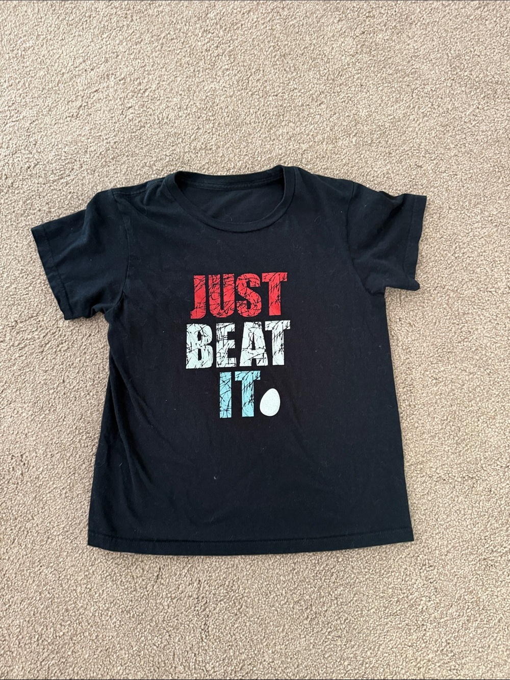 Kids Black 'Just Beat It.' Graphic Tee, Sz M